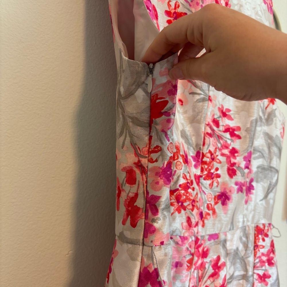 Jessica Howard Silver Pink Floral Faux Wrap V Neck Midi Dress Sleeveless 10 - Picture 9 of 15
